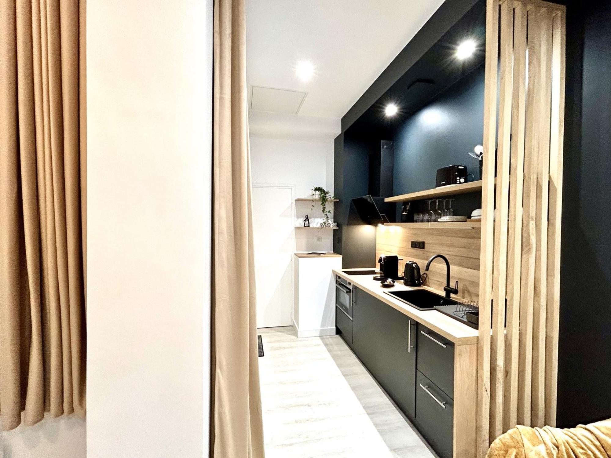Suite Cosy Jacuzzi Troyes - Secrets D'Ana Luaran gambar